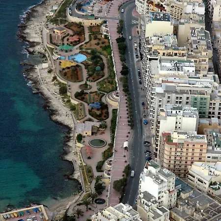 Fleur Seaview 2 Bedroom Penthouse With Terrace In *